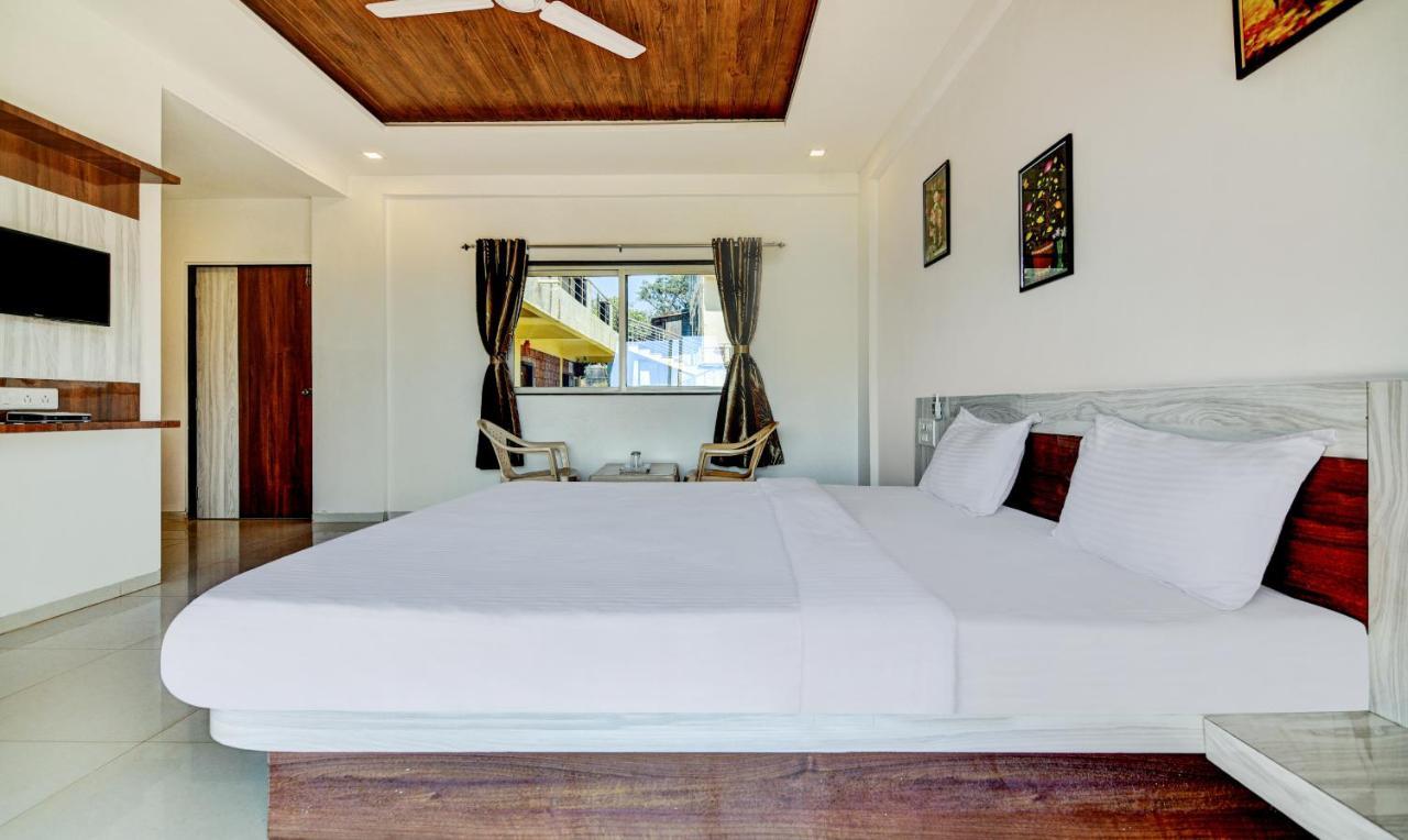 Aditya Hill View Inn 马哈巴莱斯赫瓦尔 外观 照片