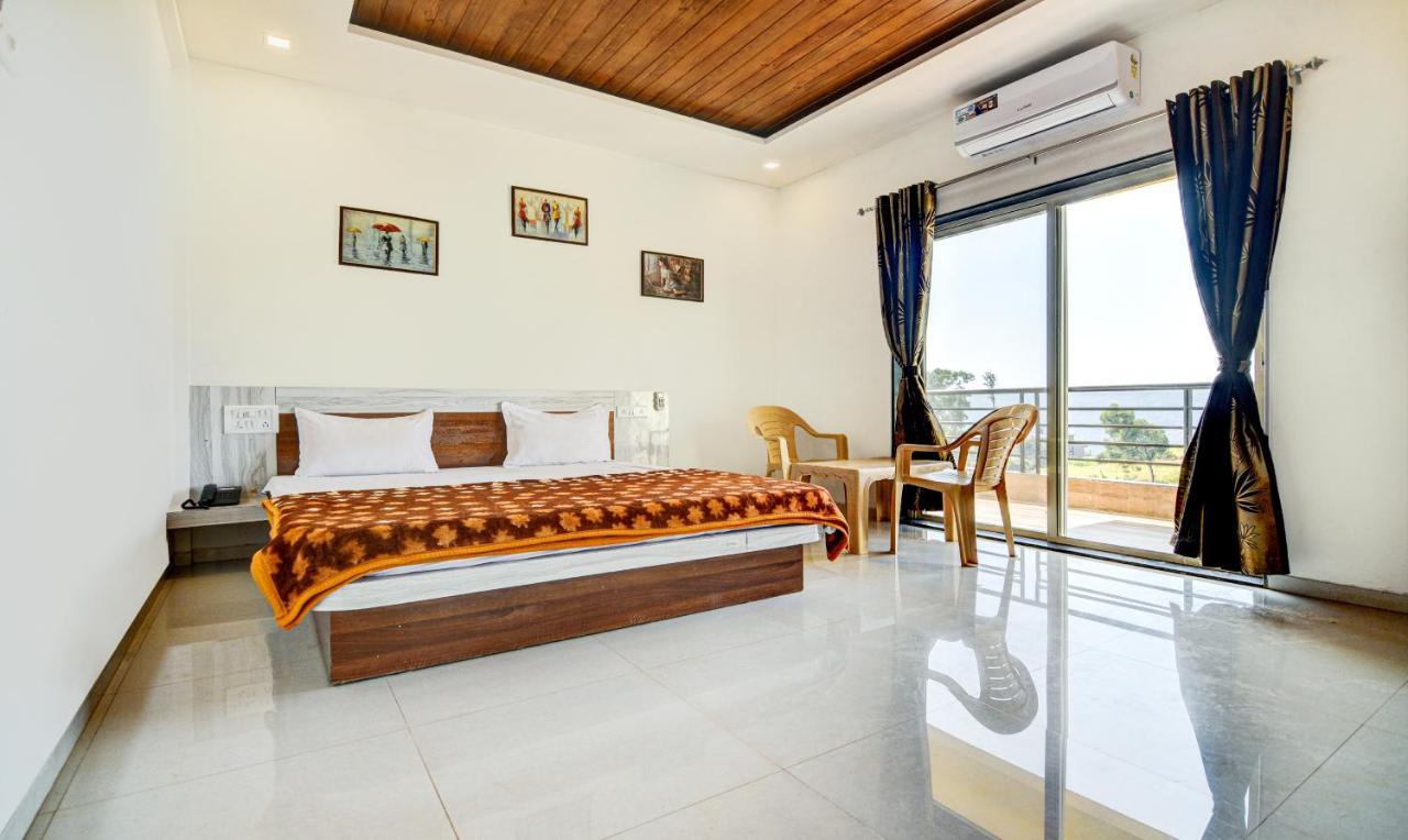 Aditya Hill View Inn 马哈巴莱斯赫瓦尔 外观 照片